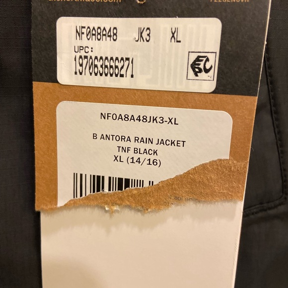 The North Face Boys' Black Outerwear Rain Coat Size 14/16 XL NWT - Picture 4 of 5